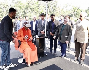 Hon. CM of #UttarPradesh Shri  @myogiadityanath  also checked the #VR setup that will provide visitors a terrific chance to travel virtually 